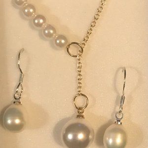 Elegant pearl set